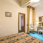 De Lanzi فندق