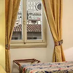 De Lanzi فندق